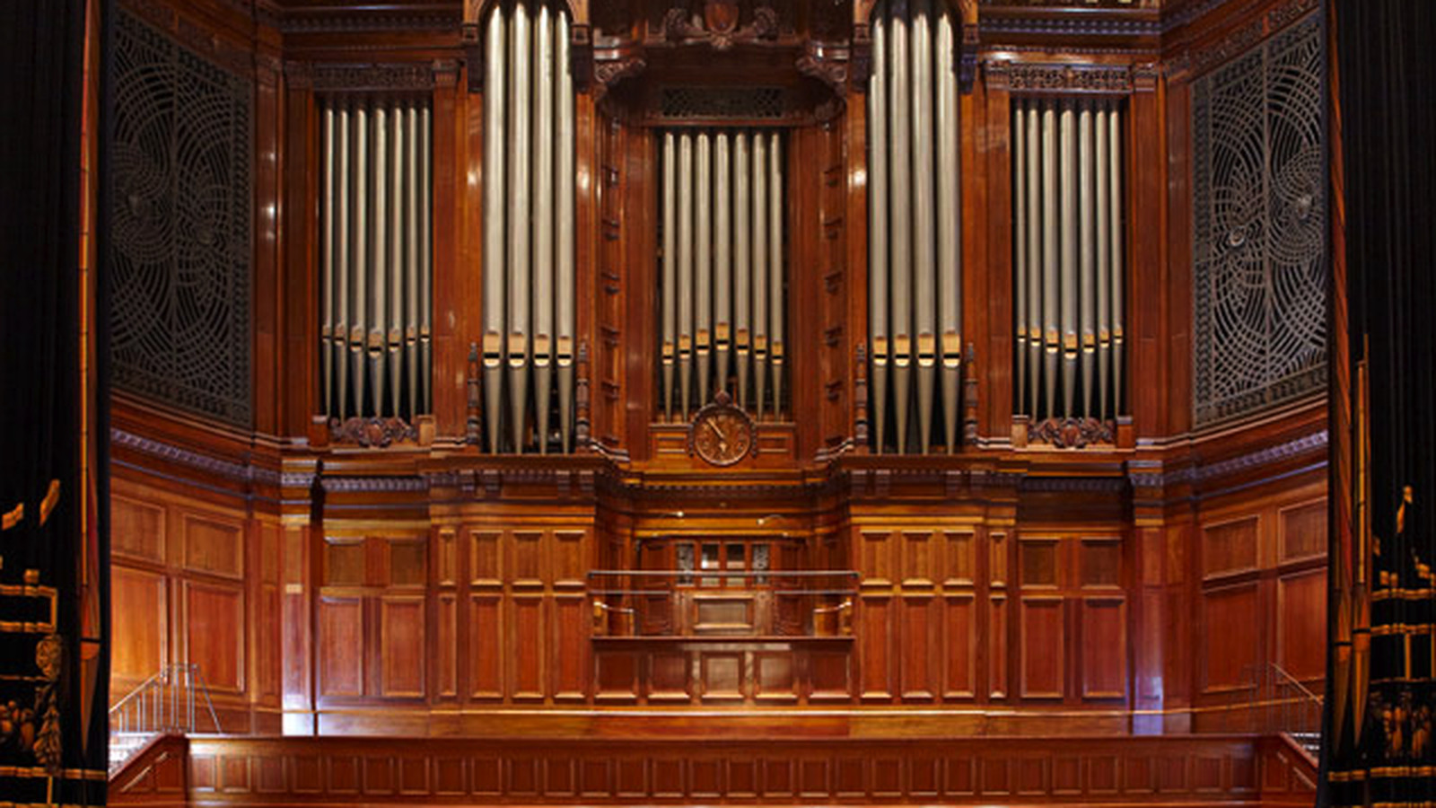 Бах. Старинный орган англиканского собора