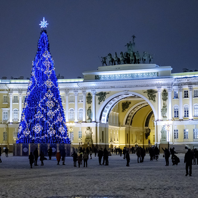 Елки спб. Дворцовая площадь в Санкт-Петербурге елка. Новогодний Питер Дворцовая площадь. Ёлка в Санкт-Петербурге на Дворцовой площади Санкт Петербурге. Ёлка на Дворцовой площади в Санкт-Петербурге.